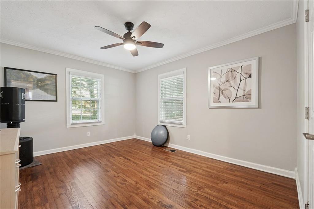 2586 Valley Stream Drive, Atlanta, Georgia image 15