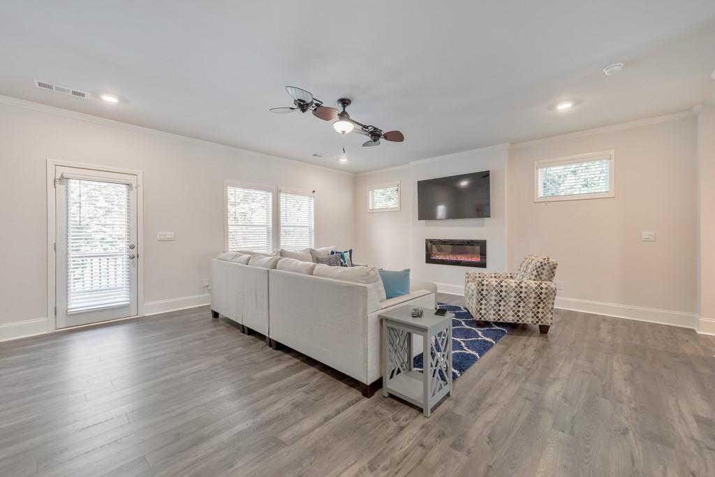 Towne Lake Hills - Residential