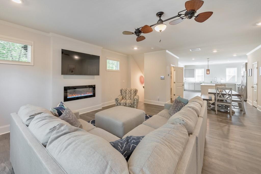 Towne Lake Hills - Residential