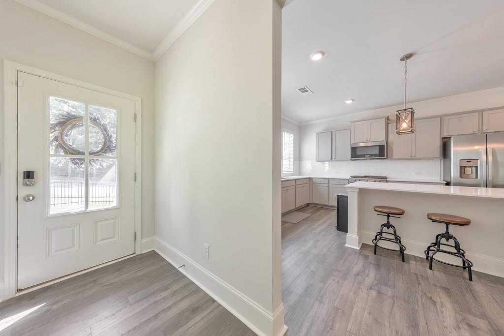 201 Vista Lane