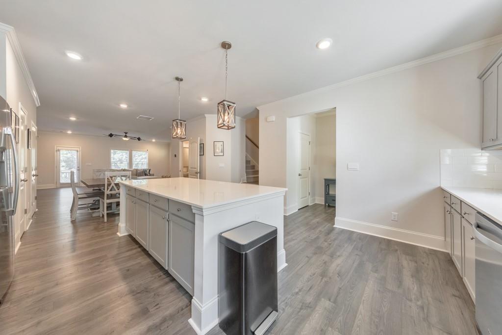 201 Vista Lane