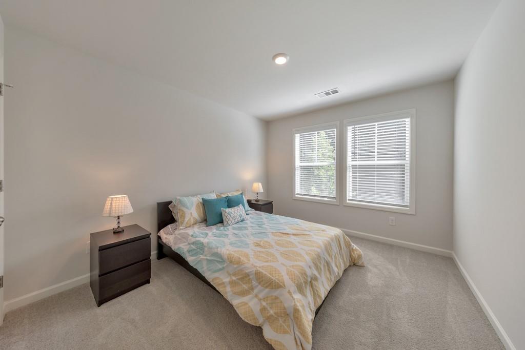 Towne Lake Hills - Residential