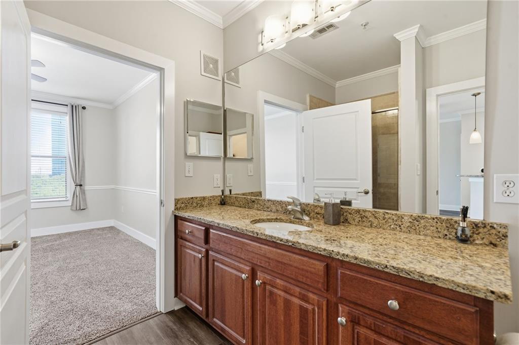 799 Hammond Drive 323