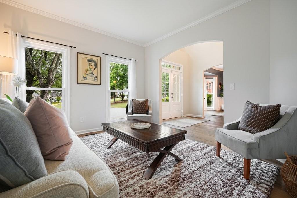 755 Briars Bend