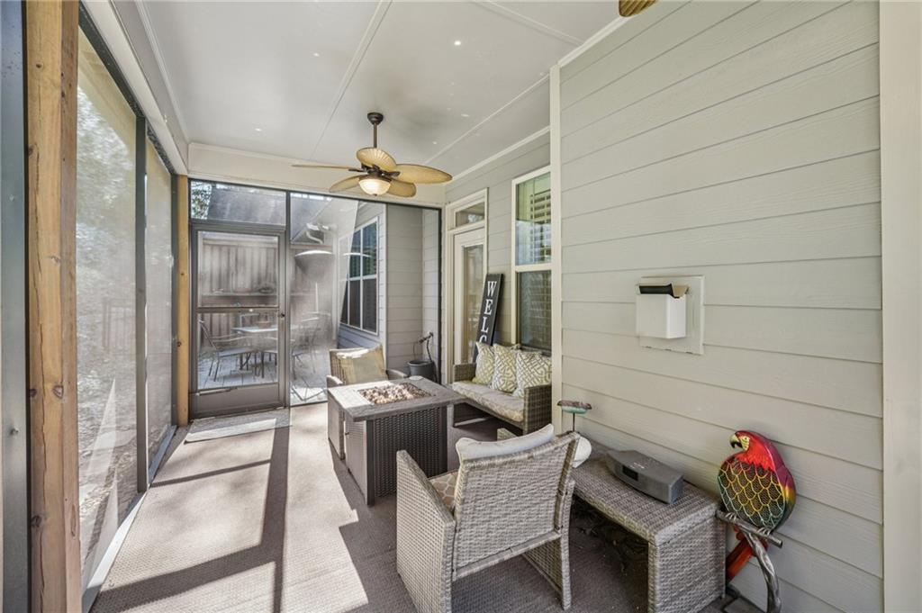 Soleil Laurel Canyon - Residential