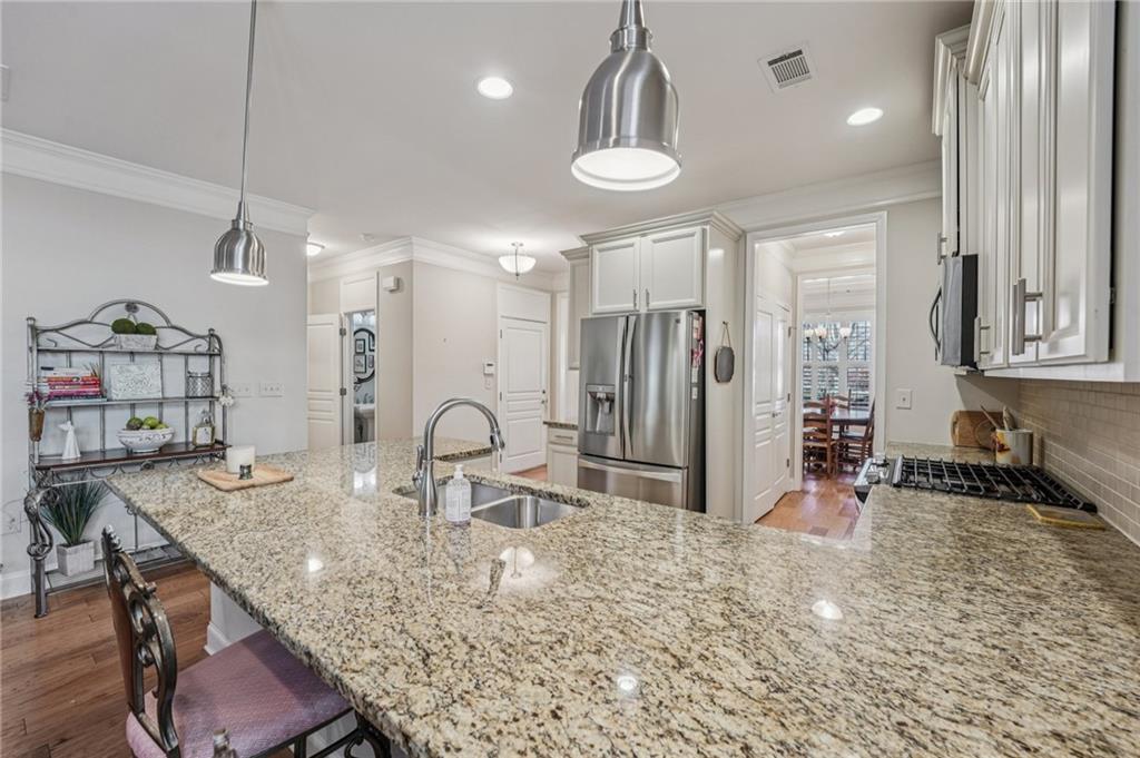 Soleil Laurel Canyon - Residential