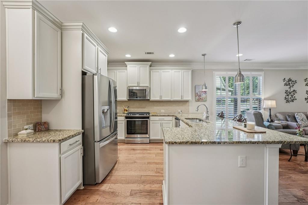 Soleil Laurel Canyon - Residential