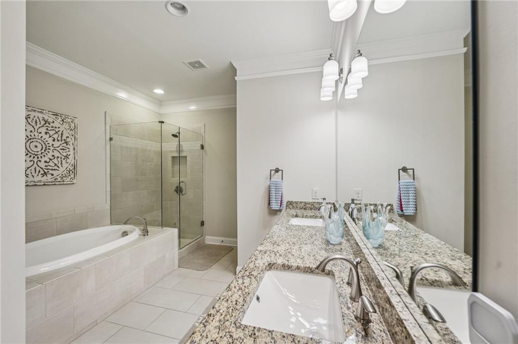 Soleil Laurel Canyon - Residential