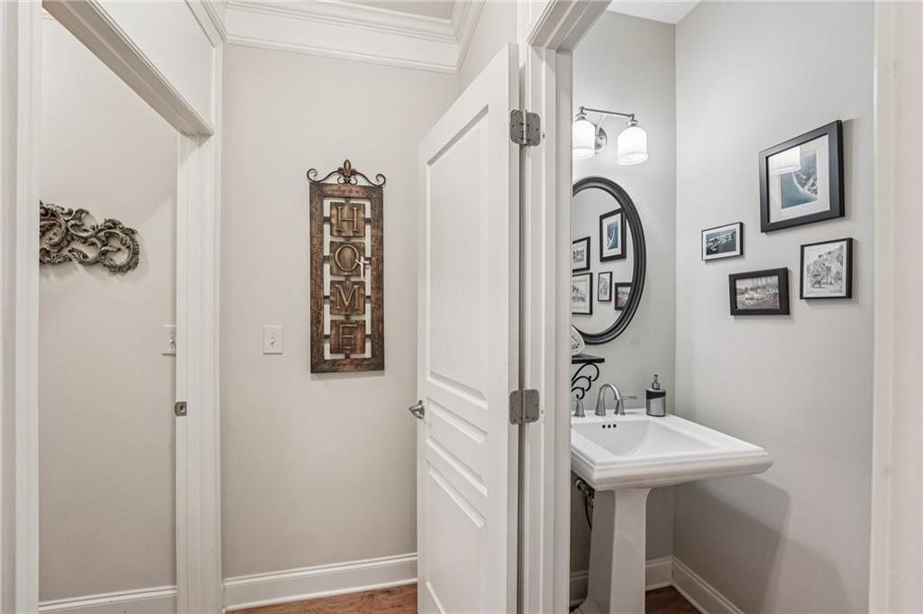 Soleil Laurel Canyon - Residential