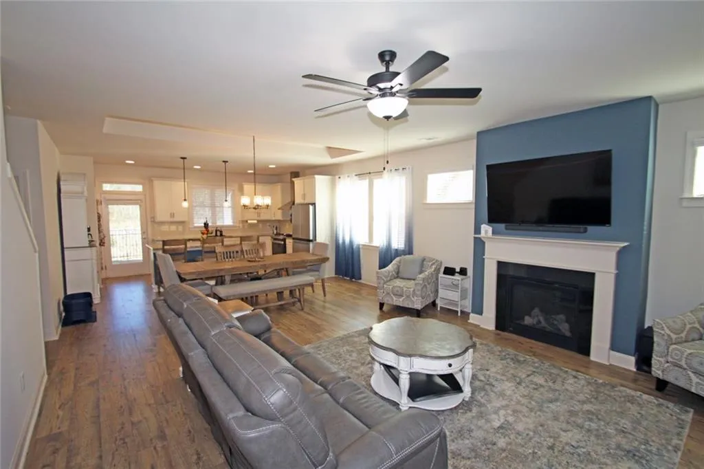 Jasper, Georgia 30143, United States, 3 Bedrooms Bedrooms, ,3 BathroomsBathrooms,Residential,Active,94351