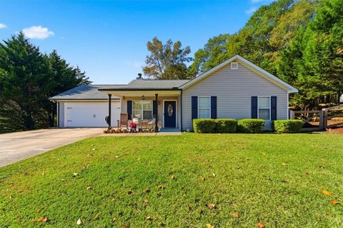 4506 TURNING LEAF Drive Gillsville GA 30543
