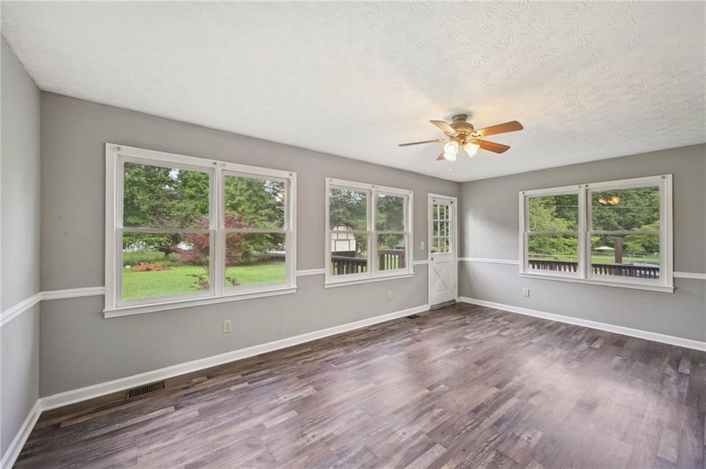 2676 Abington Drive, Snellville, Georgia image 16