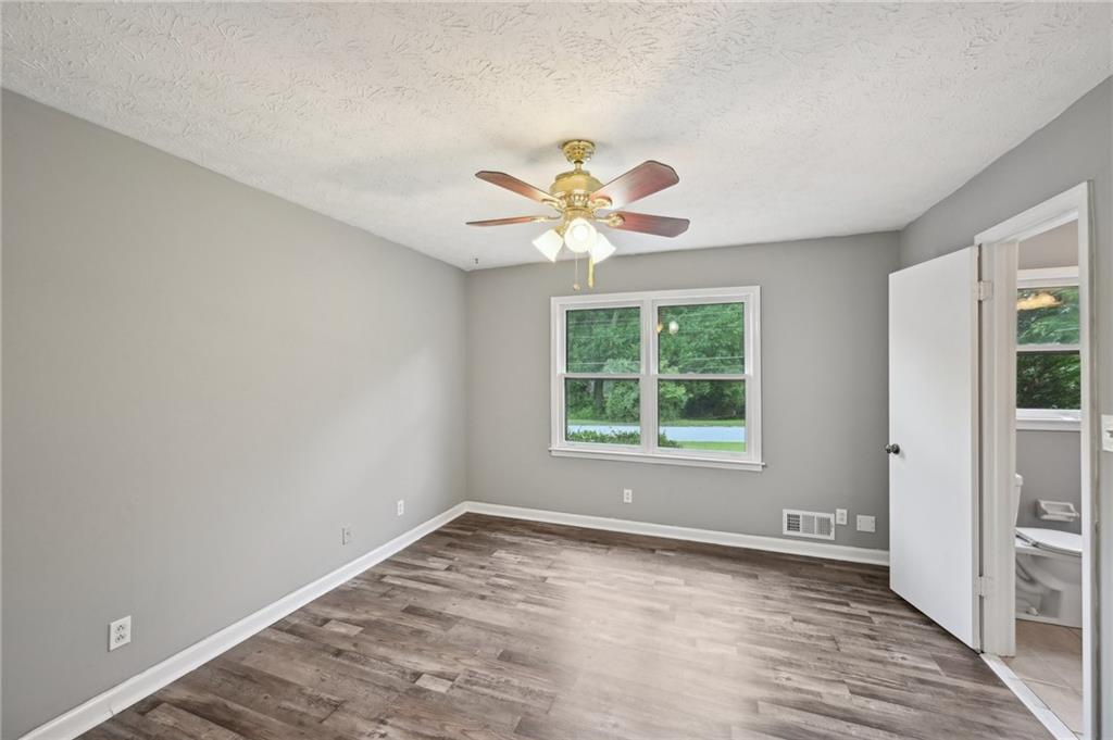2676 Abington Drive, Snellville, Georgia image 32