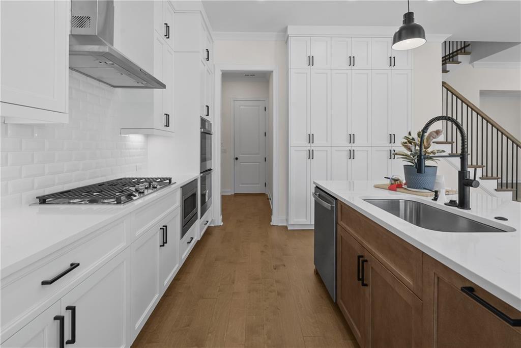891 Eastman Court