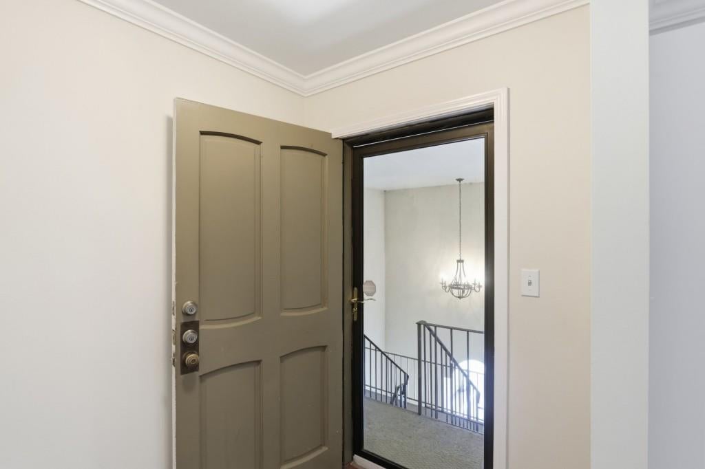 53 Chaumont Square NW