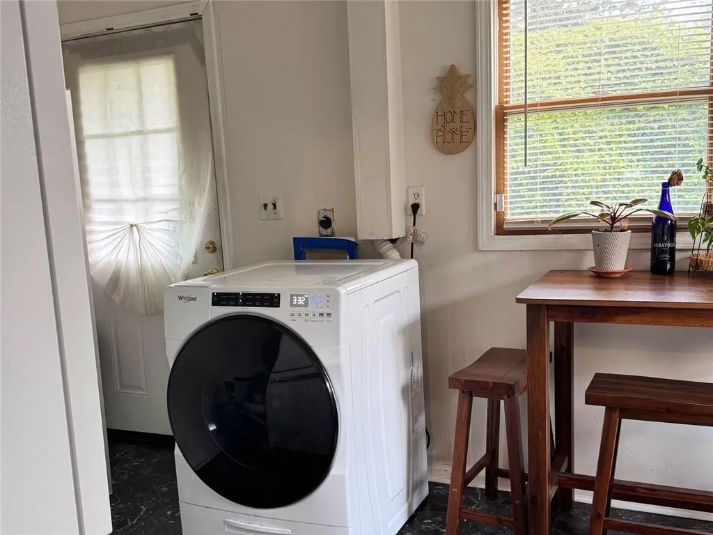 Stone Mountain, Georgia 30083, United States, 2 Bedrooms Bedrooms, ,1 BathroomBathrooms,Residential,Active,176808