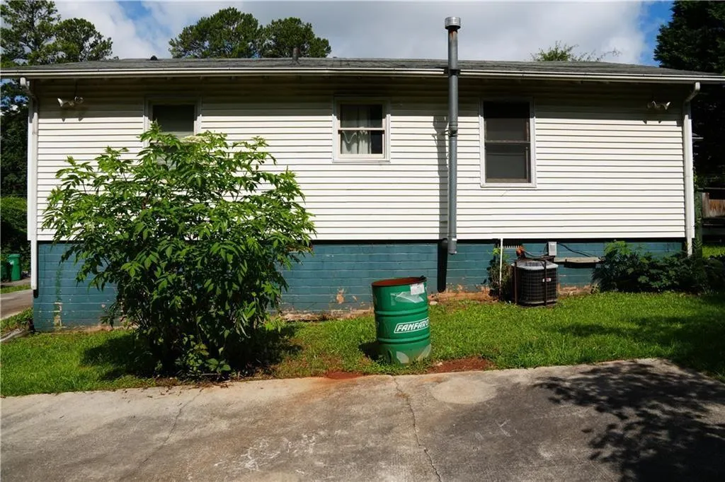 Stone Mountain, Georgia 30083, United States, 2 Bedrooms Bedrooms, ,1 BathroomBathrooms,Residential,Active,176808