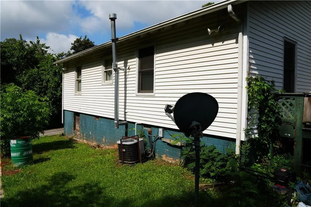 Stone Mountain, Georgia 30083, United States, 2 Bedrooms Bedrooms, ,1 BathroomBathrooms,Residential,Active,176808