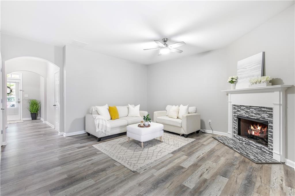 1759 Coleville Oak Lane