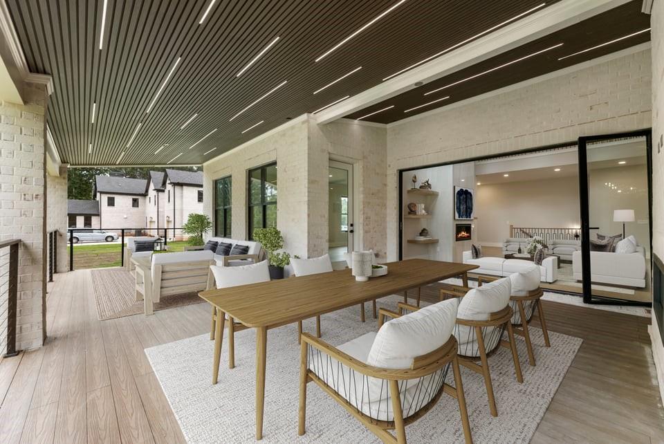 15792 Thompson Road S