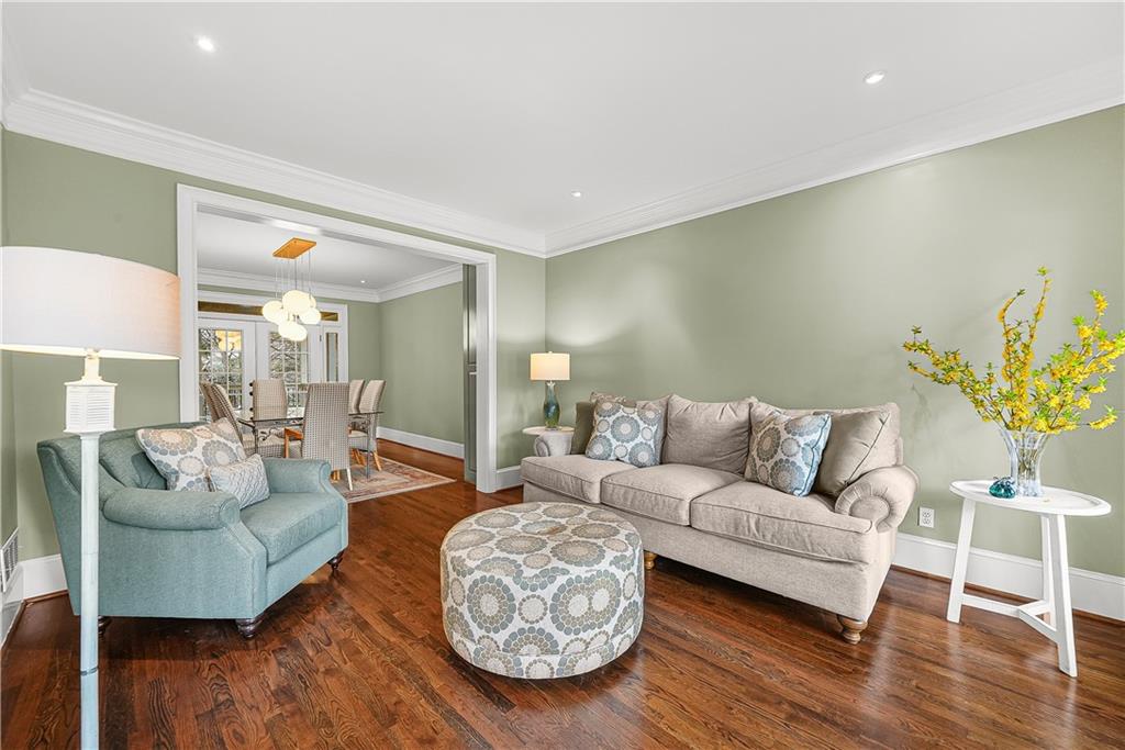 406 Spring House Cove NE