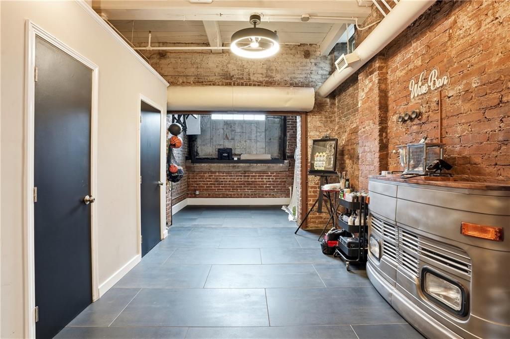 342 Marietta Street NW 7