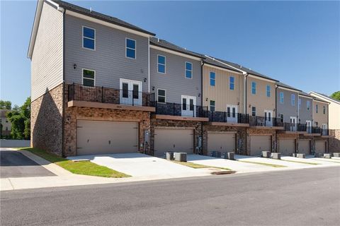 A home in Powder Springs