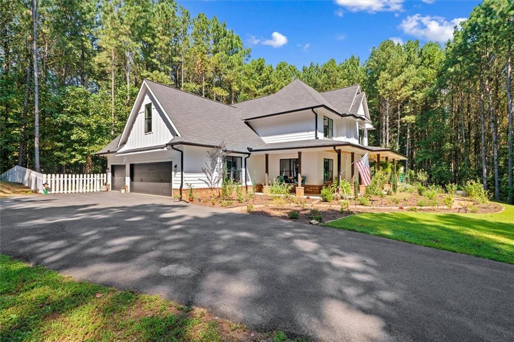 620 Foxpaw Leaf Lane