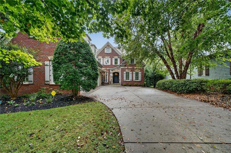 1514 Mossvale Court NW