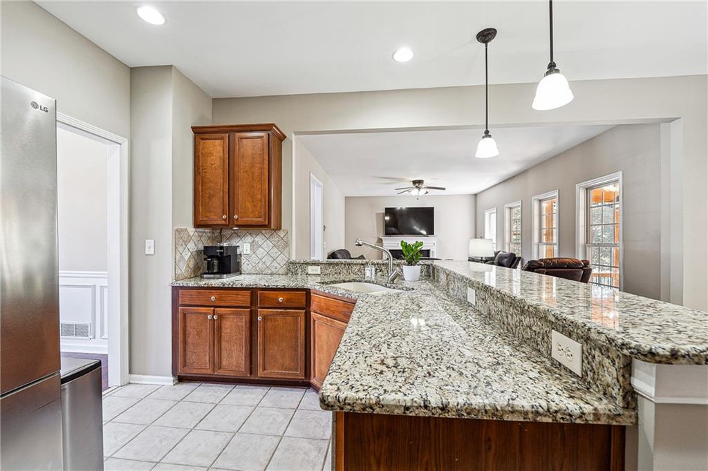 2313 Coinsborough Way, Buford, Georgia image 10