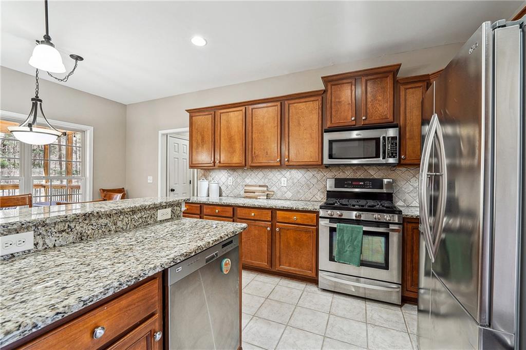 2313 Coinsborough Way, Buford, Georgia image 9