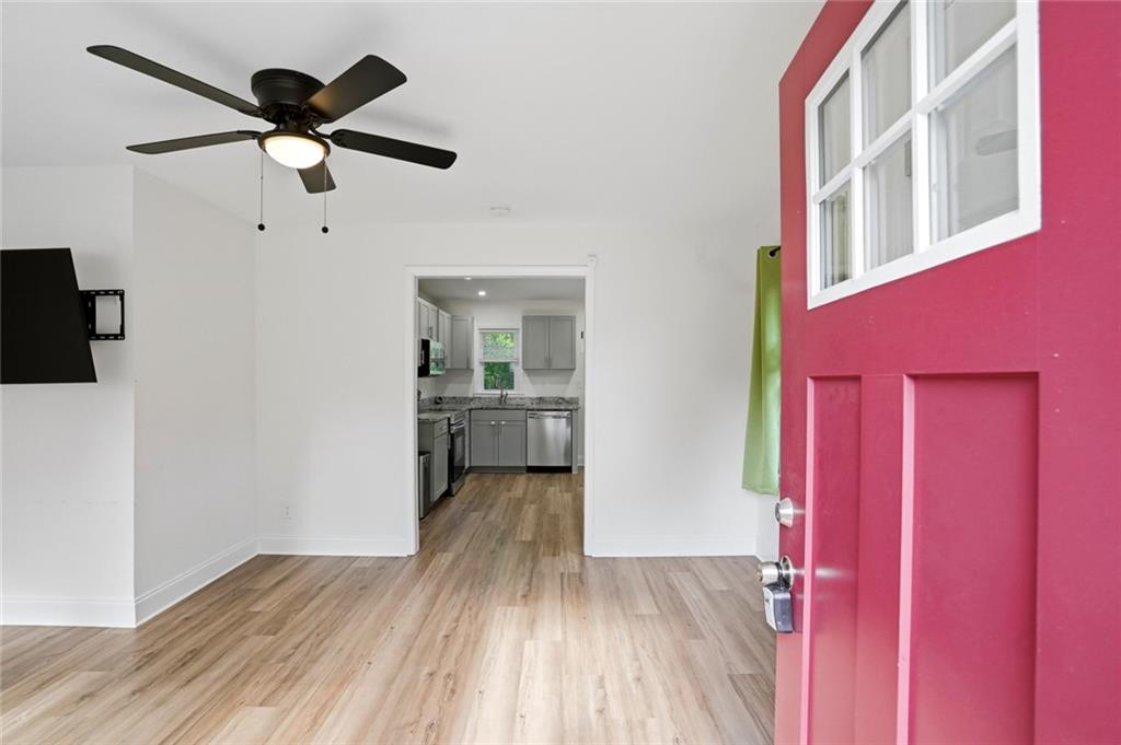320 Camfield Court SW