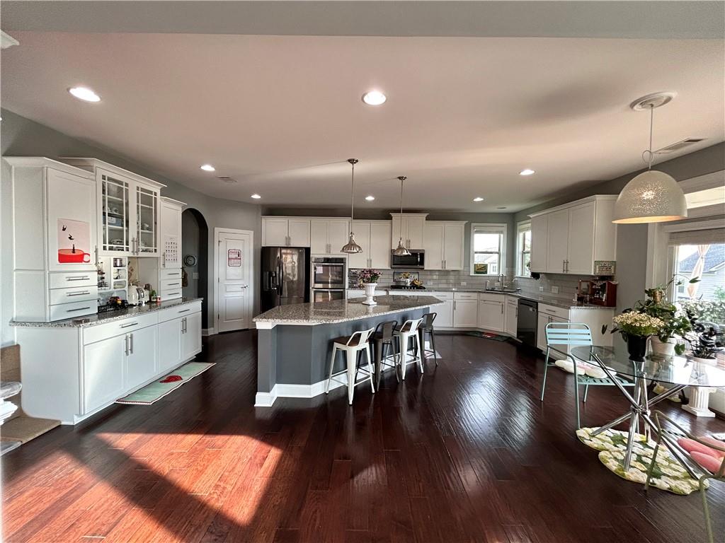 4071 Woodward Walk Lane, Suwanee, Georgia image 17