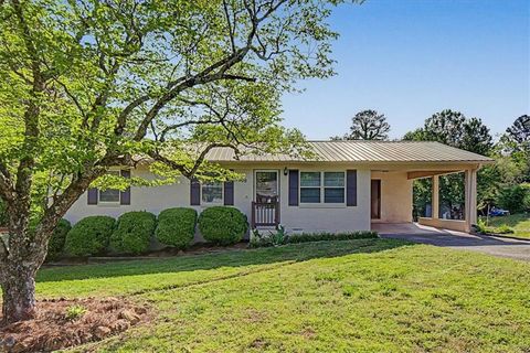 Homes For Sale - 309 Gail Street<br/> Adairsville, GA 30103