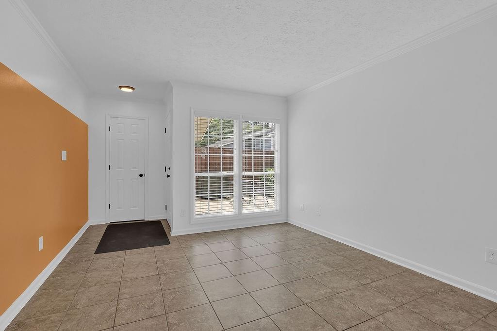 4992 Meadow Lane