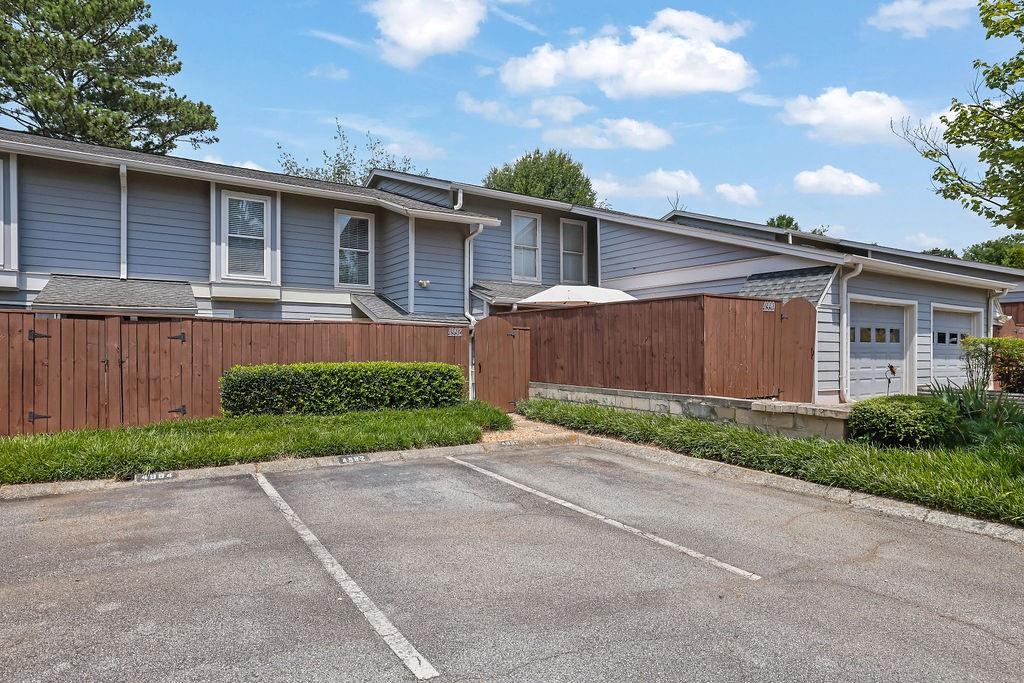 4992 Meadow Lane