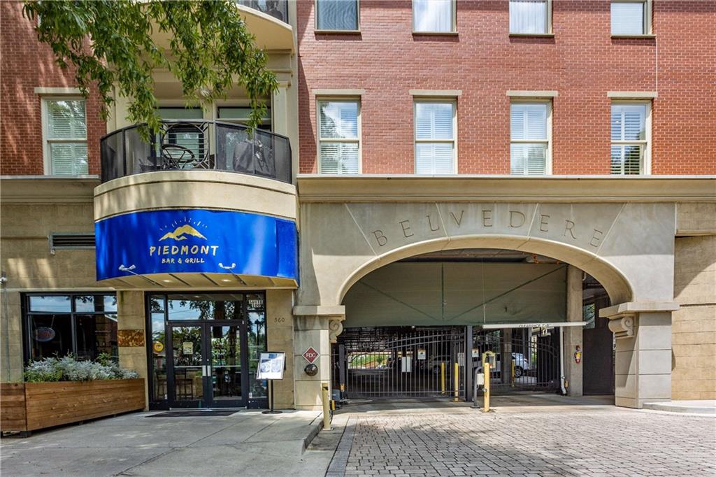 560 Dutch Valley Road NE 311