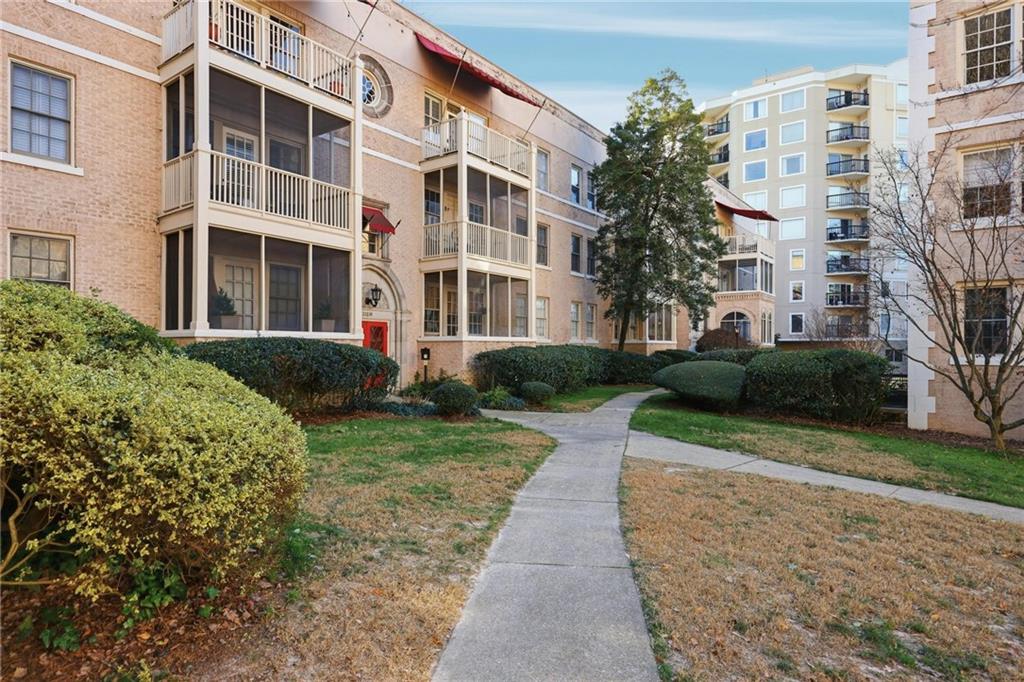 2222 Peachtree Road NW B6