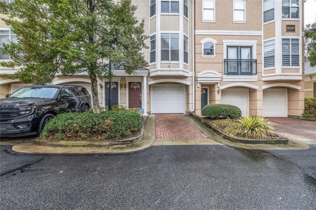 375 Highland Avenue NE 1002