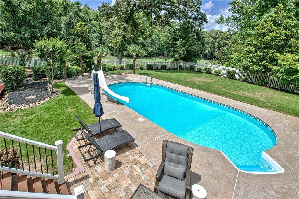 522 Golfview Drive