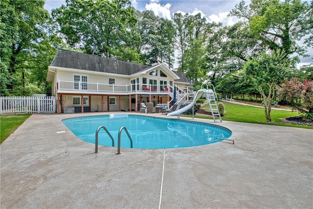 522 Golfview Drive