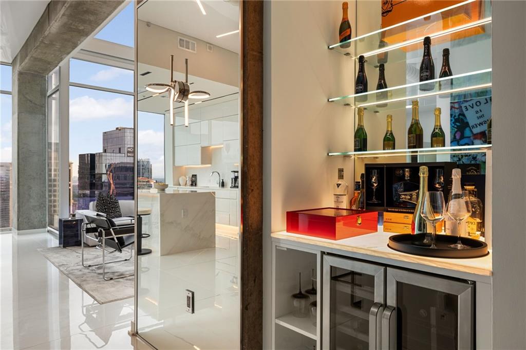 860 Peachtree Street NE 2801