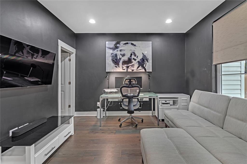 687 Banton Drive, Atlanta, Georgia image 19