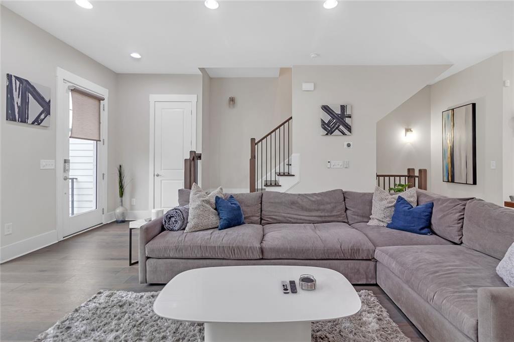 687 Banton Drive, Atlanta, Georgia image 6