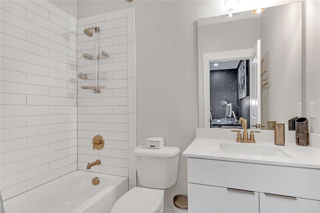 687 Banton Drive, Atlanta, Georgia image 21