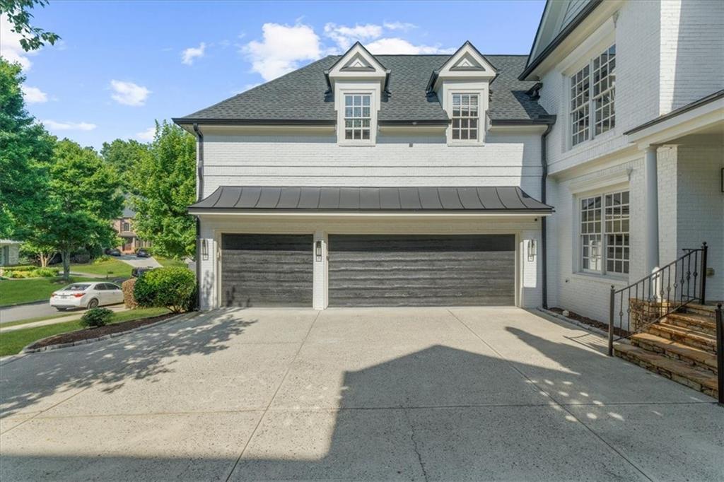 745 Glengate Place