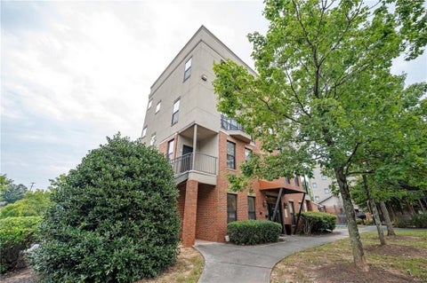 Condo For Sale - 898 Oak Street #2006<br/> Atlanta, GA 30310