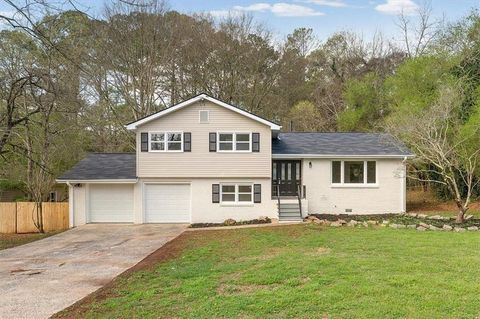 Photo of 4471 Myrtle Hill Road NE, Kennesaw, GA 30144 (MLS # 7733634)
