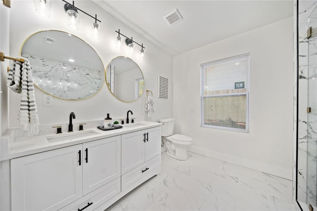 2442 Connally Drive, East Point, Georgia image 12