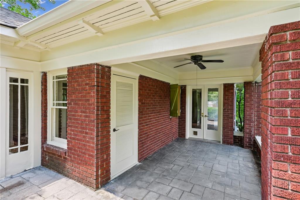 1500 N Highland Avenue NE